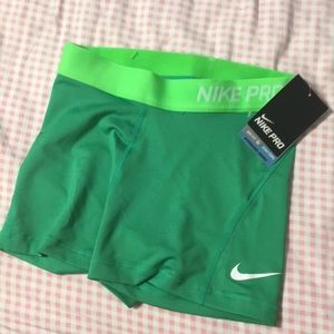 NWT Nike pro shorts